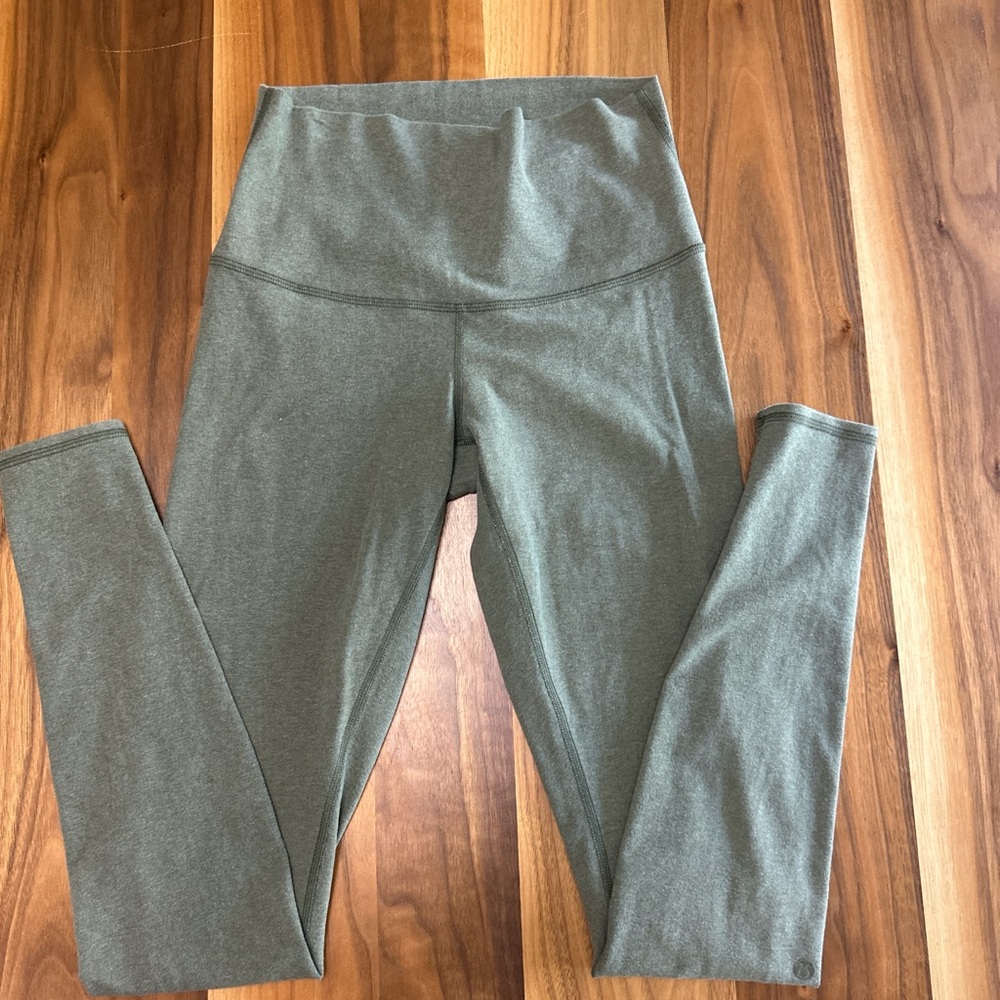 Vintage green lululemon leggings 30” inseam